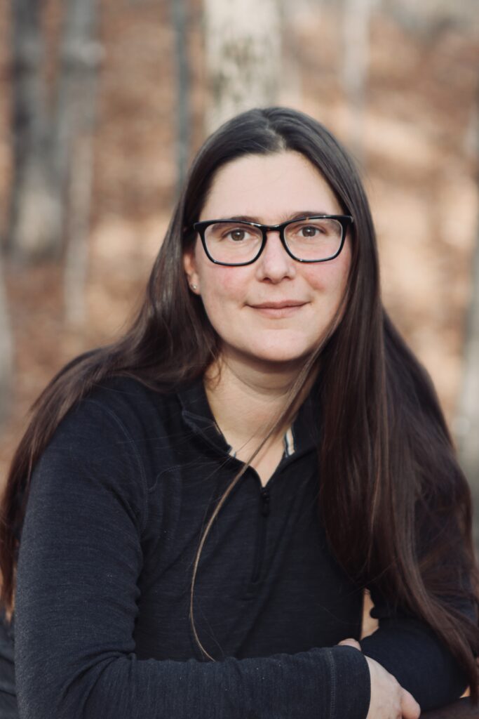 Julia Bouwsma author photo
